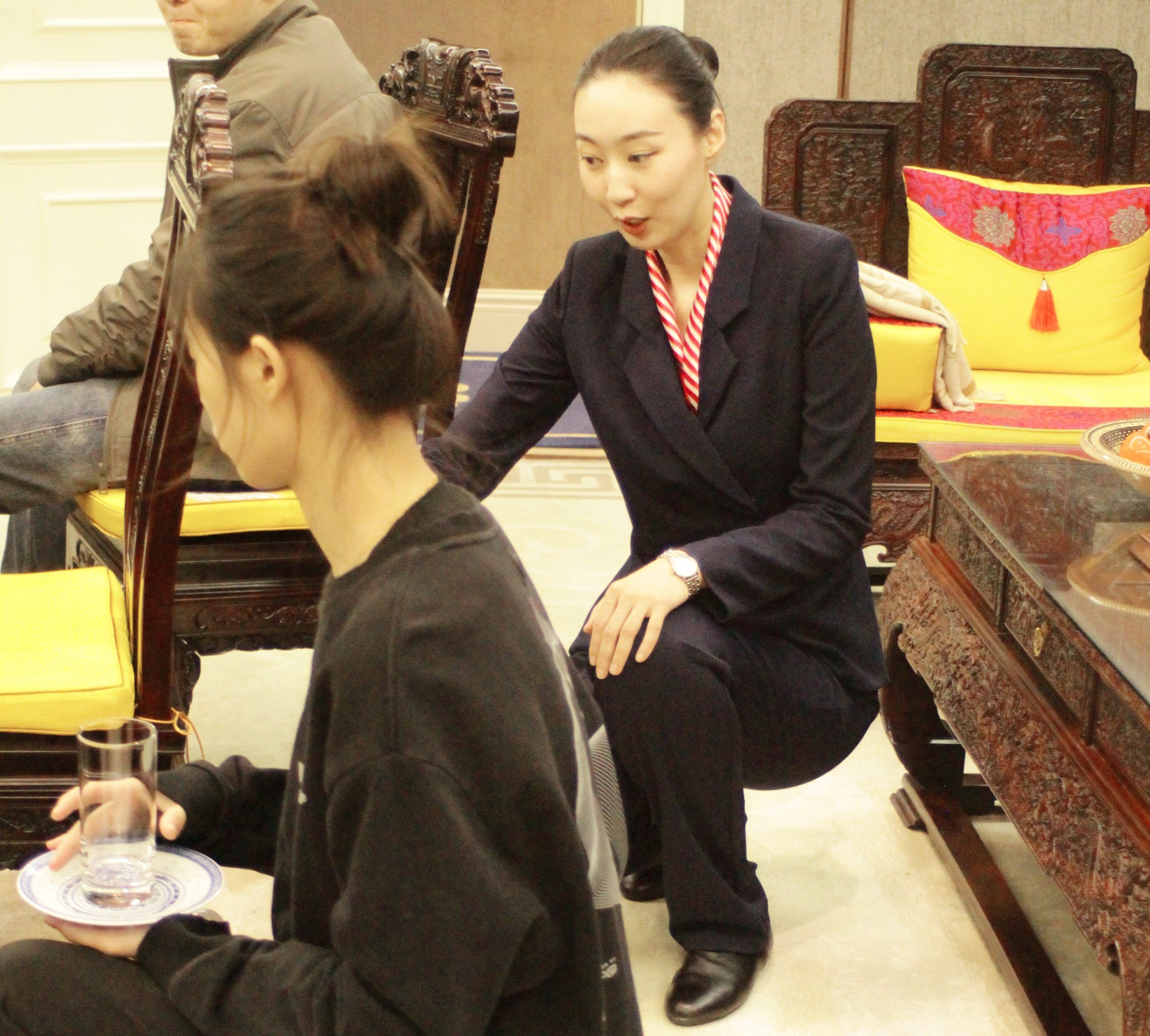 餐厅服务礼仪培训 提升礼仪服务的关键技巧
